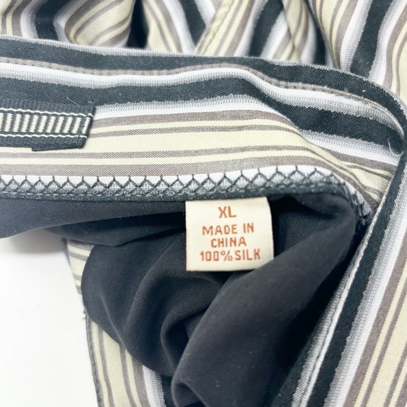 TOMMY BAHAMA Men’s Gray Black Vertical Stripe Long Sleeve 100% Silk Shirt Sz XL - Picture 7 of 10